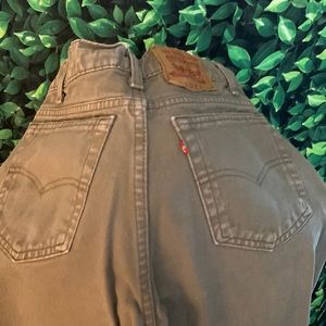 Levis 550